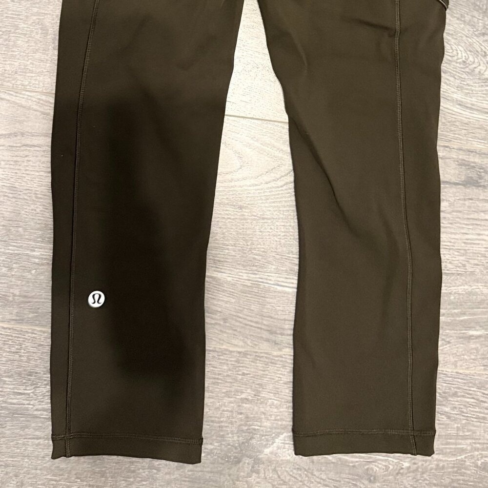 Lululemon Olive Green Speed Up Crop 21 Size 4 - Picture 4 of 8